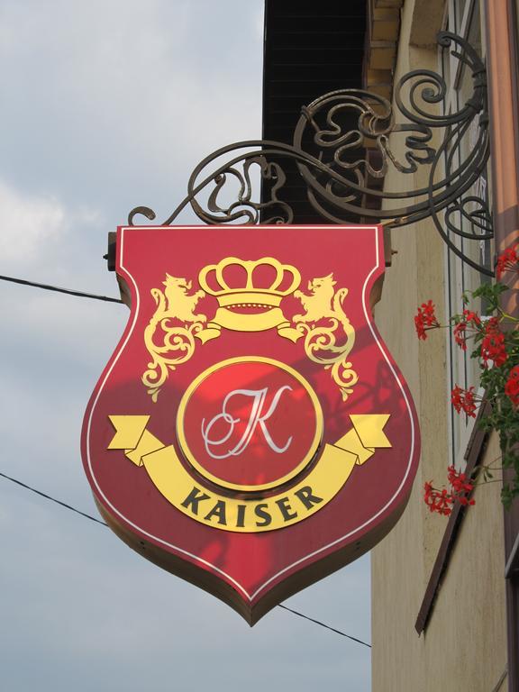 Kaiser Hotel Czernowitz Exterior foto